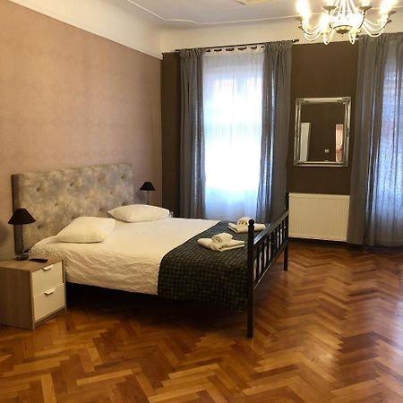 Poet Pastior Residence Sibiu Eksteriør billede