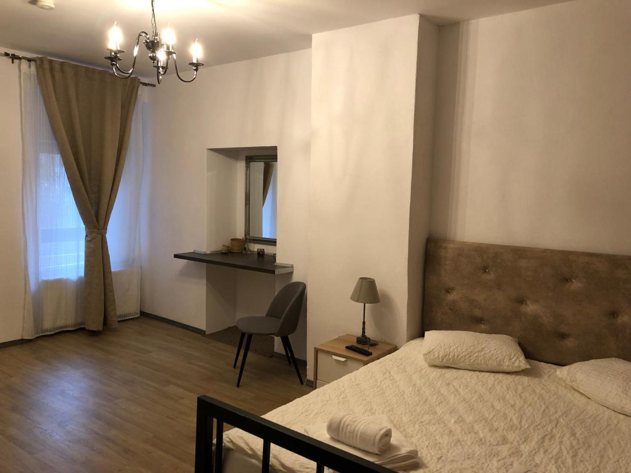 Poet Pastior Residence Sibiu Eksteriør billede